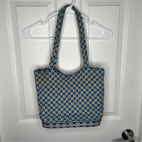 Vera Bradley Quilted Bucket Shoulder Tote in Riviera Blue OS - Picture 1 of 11